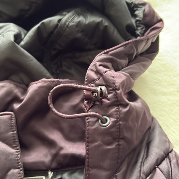 The North Face Metallic Purple Jacket Size Small | Color-Shift | Adventure Luxe - Picture 10 of 10